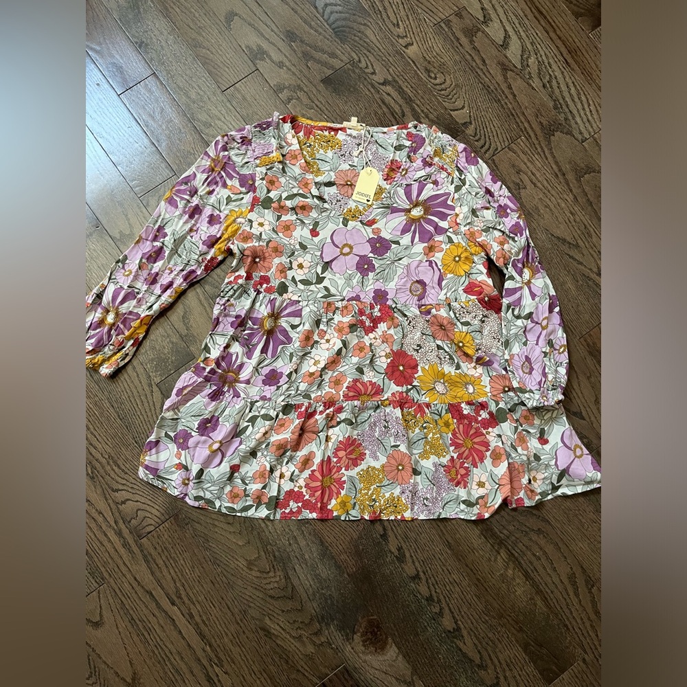 Women’s ruffle tunic